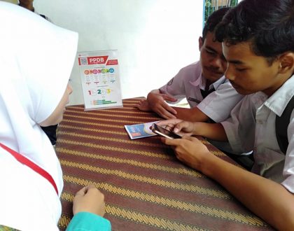 Daftar Sekolah, Via Ponsel